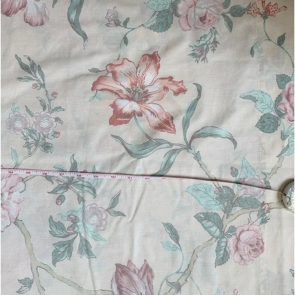 Vintage Full Size Flat Sheet lt pink cottagecore shabby chic floral, Dan River